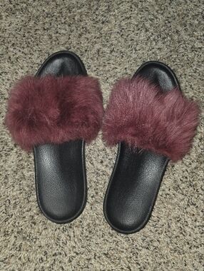 UGG Women's Burgundy Faux Fur Slide Slippers with Black Footbed